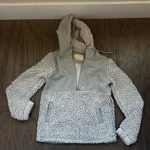 Altar’d State Sherpa Hoodie Pullover NWOT Small